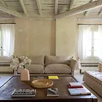 Elizabeth Country House, A Member Of Design بيت ضيافة