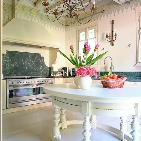 Elizabeth Country House, A Member Of Design 4* Minerbio