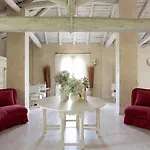 Penzion Elizabeth Country House, A Member Of Design Minerbio