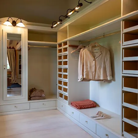 Elizabeth Country House, A Member Of Design 4* Minerbio